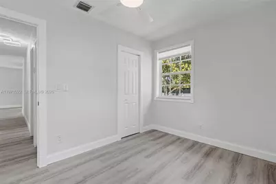 941 NE 154th St, North Miami Beach, FL 33162 - Photo 25