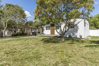 941 NE 154th St, North Miami Beach, FL 33162 - Photo 63