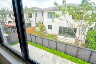 1168 NW 1st St, Florida City, FL 33034 - Photo 29