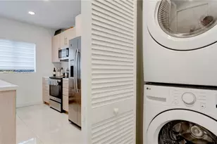 1168 NW 1st St, Florida City, FL 33034 - Photo 11