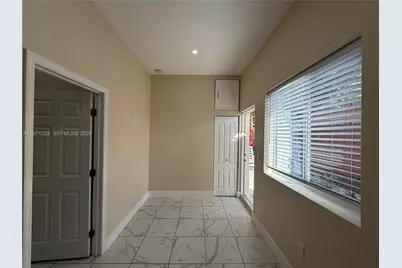 18255 SW 145th Ave #Back, Miami, FL 33177 - Photo 7