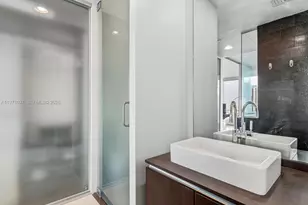 1040 Biscayne Blvd, Miami, FL 33132 - Photo 27