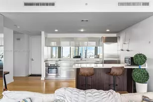 1040 Biscayne Blvd, Miami, FL 33132 - Photo 11