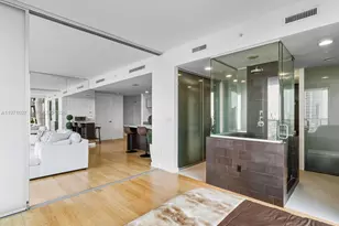 1040 Biscayne Blvd, Miami, FL 33132 - Photo 19