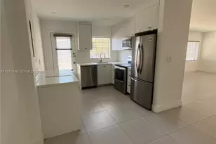 11855 NE 19th Dr, North Miami, FL 33181 - Photo 7