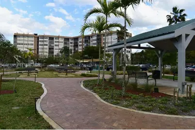 1300 Saint Charles Pl #617, Pembroke Pines, FL 33026 - Photo 25