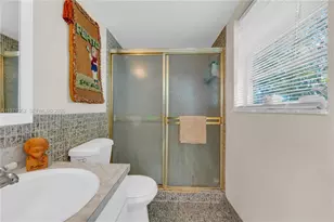 1302 NE 191st St, Miami, FL 33179 - Photo 15