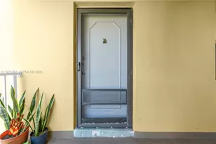 1302 NE 191st St, Miami, FL 33179 - Photo 27