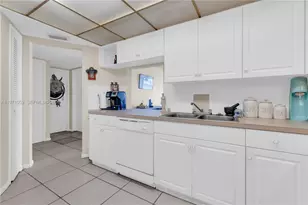 1302 NE 191st St, Miami, FL 33179 - Photo 7