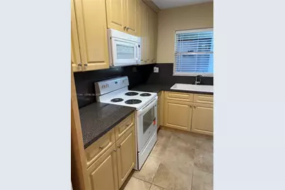 1425 Arthur St #315B, Hollywood, FL 33020 - Photo 13