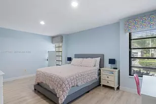 2930 NE 164th St, North Miami Beach, FL 33160 - Photo 27