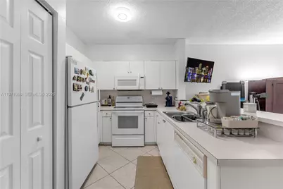 2245 SE 25th Ave #2245, Homestead, FL 33035 - Photo 7