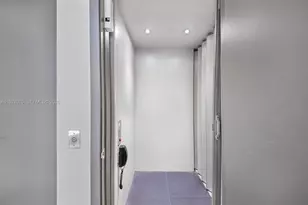 18555 Collins Ave, Sunny Isles Beach, FL 33160 - Photo 29