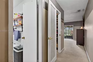 802 NW 79th Terrace, Plantation, FL 33324 - Photo 7