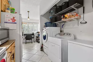 802 NW 79th Terrace, Plantation, FL 33324 - Photo 31