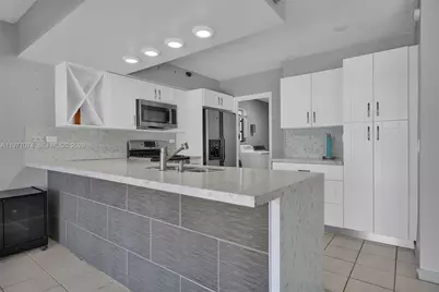 1630 SW 98th Ct, Miami, FL 33165 - Photo 11