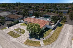 1630 SW 98th Ct, Miami, FL 33165 - Photo 29