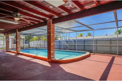 1630 SW 98th Ct, Miami, FL 33165 - Photo 21