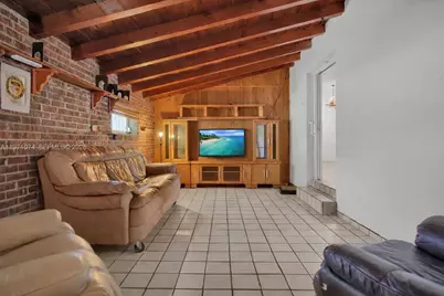 1630 SW 98th Ct, Miami, FL 33165 - Photo 31