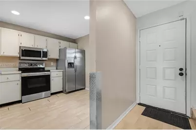 11625 NW 11th St #11625, Pembroke Pines, FL 33026 - Photo 9