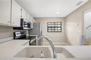 11625 NW 11th St, Pembroke Pines, FL 33026 - Photo 27