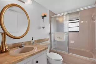 7310 NW 18th St, Margate, FL 33063 - Photo 21