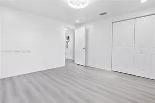 10207 Sunrise Lakes Blvd, Sunrise, FL 33322 - Photo 25