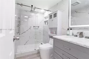 10207 Sunrise Lakes Blvd, Sunrise, FL 33322 - Photo 29