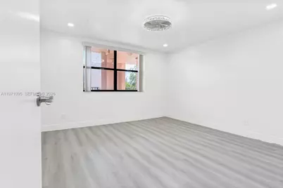 10207 Sunrise Lakes Blvd #204, Sunrise, FL 33322 - Photo 31