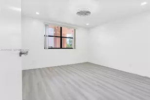 10207 Sunrise Lakes Blvd, Sunrise, FL 33322 - Photo 31