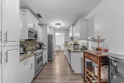 15109 SW 71st Ln, Miami, FL 33193 - Photo 9