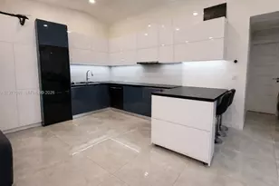 500 NE 3rd St, Hallandale Beach, FL 33009 - Photo 1