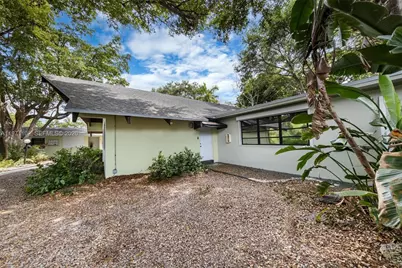 1050 NE 129th St #5, North Miami, FL 33161 - Photo 13