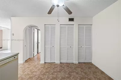 10105 W Sunrise Blvd #104, Plantation, FL 33322 - Photo 11