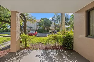 10105 W Sunrise Blvd, Plantation, FL 33322 - Photo 19