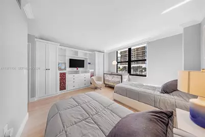 9801 Collins Ave #5S, Bal Harbour, FL 33154 - Photo 33