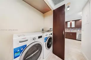 9801 Collins Ave, Bal Harbour, FL 33154 - Photo 37