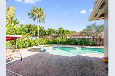 2221 NW 129th Ter, Pembroke Pines, FL 33028 - Photo 33
