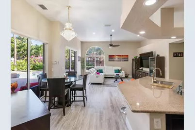 2221 NW 129th Ter, Pembroke Pines, FL 33028 - Photo 15