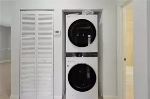 373 NE 26th Pl, Homestead, FL 33033 - Photo 17