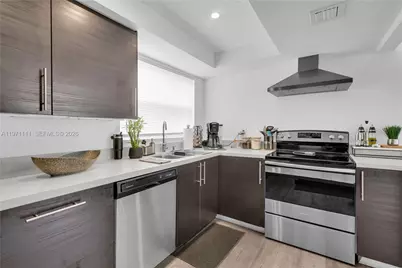 830 NW 87th Ave #406, Miami, FL 33172 - Photo 7
