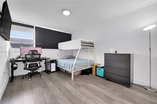 830 NW 87th Ave, Miami, FL 33172 - Photo 21