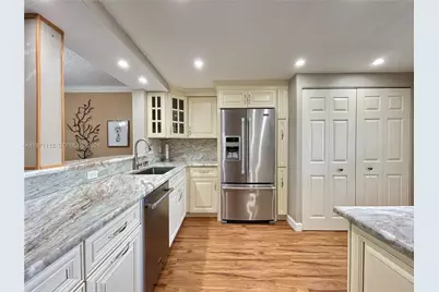 7340 Lake Cir Dr #207, Margate, FL 33063 - Photo 5