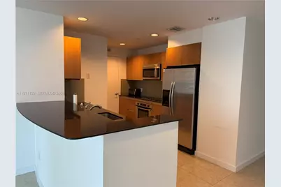 1060 Brickell Ave #3105, Miami, FL 33131 - Photo 11