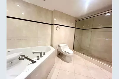 3400 NE 192nd St #1607, Aventura, FL 33180 - Photo 25