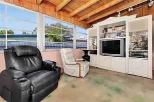 11300 NW 62nd Ave, Hialeah, FL 33012 - Photo 15