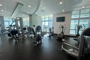 300 S Biscayne Blvd, Miami, FL 33131 - Photo 15