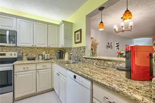 10143 Mangrove Dr, Boynton Beach, FL 33437 - Photo 21