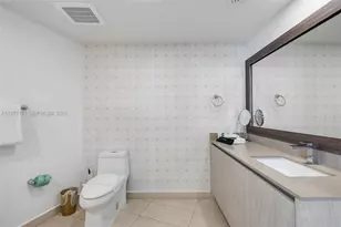 4111 S Ocean Dr, Hollywood, FL 33019 - Photo 29