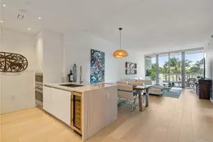 801 South Pointe Dr, Miami Beach, FL 33139 - Photo 5